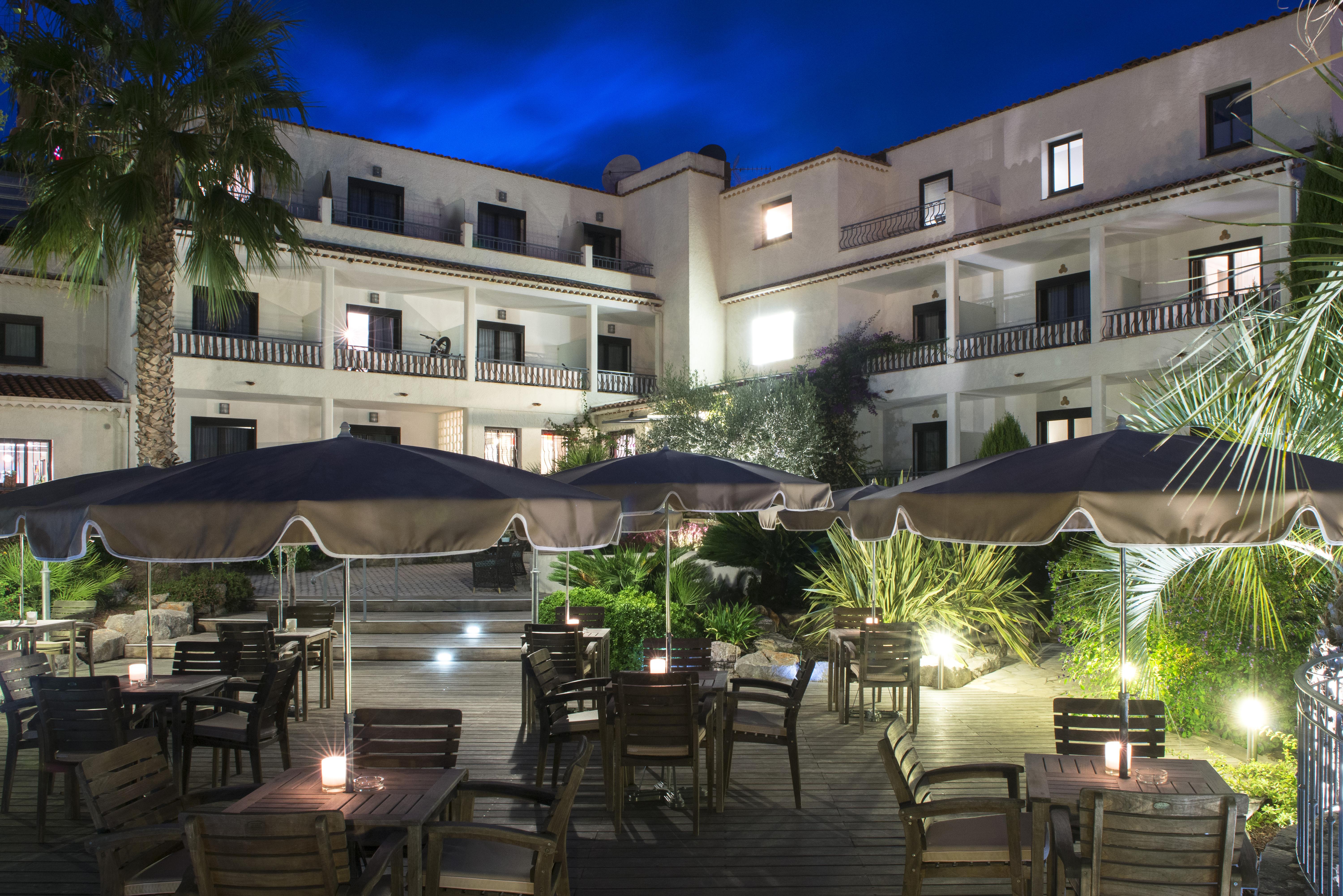 Van Der Valk Hotel Le Catalogne Saint Aygulf Exterior photo